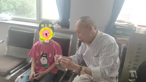 精准助残 用爱心为残疾人撑起一片天(图1) 精准助残 用爱心为残疾人撑起一片天(图1)