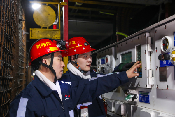 陕煤集团红柳林矿业:解锁高质量发展“新密码”(图3) 陕煤集团红柳林矿业:解锁高质量发展“新密码”(图3)