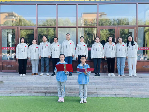 佳木斯市光复小学举办“庆丰收 享运动 乐成长”主题活动(图1) 佳木斯市光复小学举办“庆丰收 享运动 乐成长”主题活动(图1)