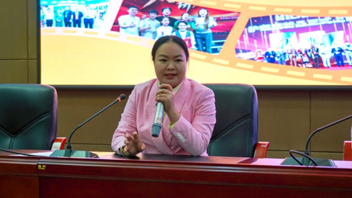 湖南永州“学习你我行”巾帼大宣讲全国三八红旗手宣讲进学校(图2) 湖南永州“学习你我行”巾帼大宣讲全国三八红旗手宣讲进学校(图2)