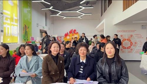 宜城村播妇联亮相市级平台 巾帼“她力量”赋能乡村振兴(图1) 宜城村播妇联亮相市级平台 巾帼“她力量”赋能乡村振兴(图1)