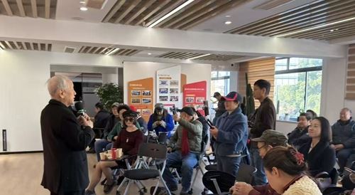 郁慕明先生:沪上茶话会畅谈家国情怀、 共话统一大业、 同绘复兴愿景(图3) 郁慕明先生:沪上茶话会畅谈家国情怀、 共话统一大业、 同绘复兴愿景(图3)